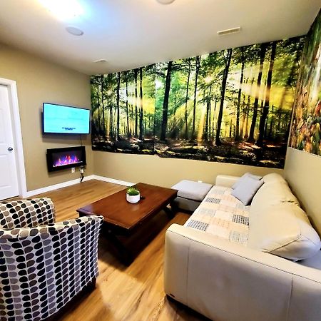 Private 2 Bedrooms Suite Near Hwy 1, Cultus Lake, Heritage Park, Fishing, Coliseum Чилівак Екстер'єр фото