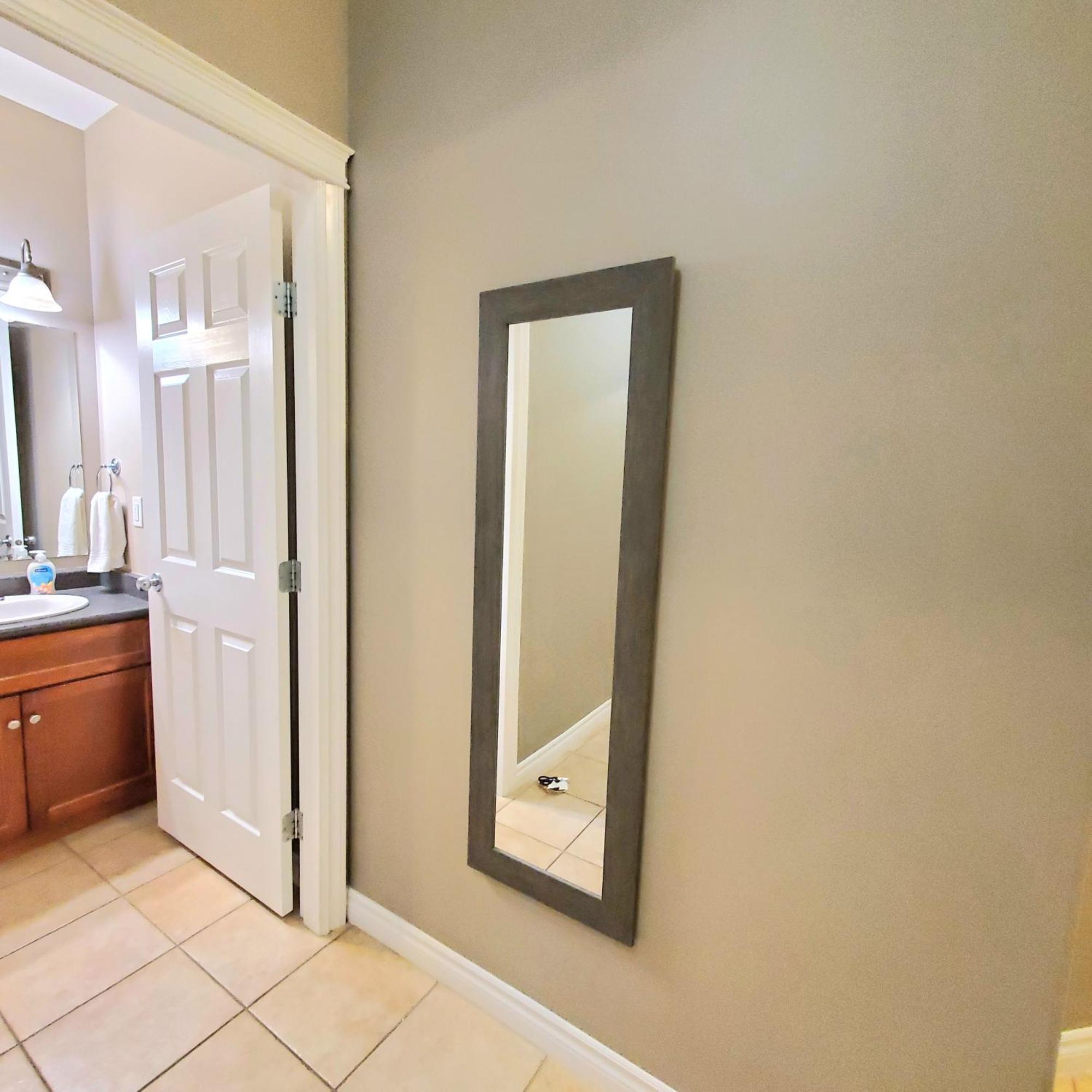 Private Suite 2Br Near Hwy 1, Heritage Park, Coliseum, Cultus Lake, Fishing, Чилівак Номер фото